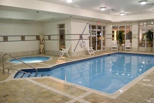 фото отеля Hilton Garden Inn Montreal/Dorval Airport