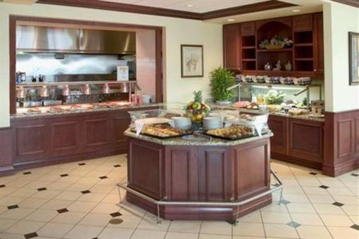 фото отеля Hilton Garden Inn Montreal/Dorval Airport
