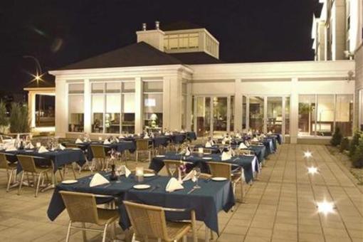 фото отеля Hilton Garden Inn Montreal/Dorval Airport