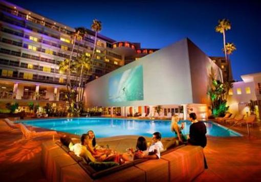 фото отеля The Beverly Hilton