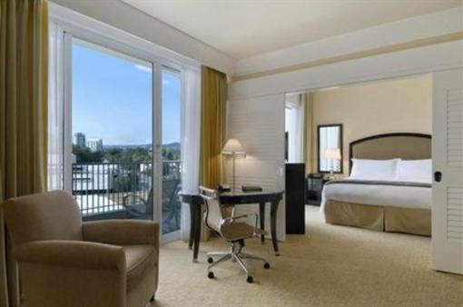 фото отеля The Beverly Hilton