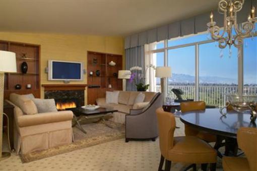 фото отеля The Beverly Hilton