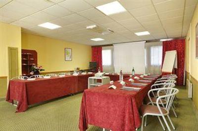 фото отеля Inter-Hotel IKAR Blois Sud