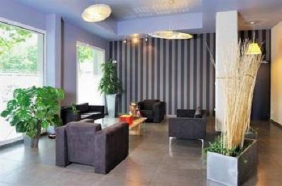 фото отеля Residhome Appart Hotel Gergovia