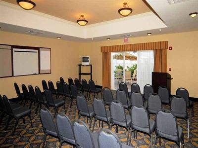 фото отеля La Quinta Inn & Suites Warner Robins