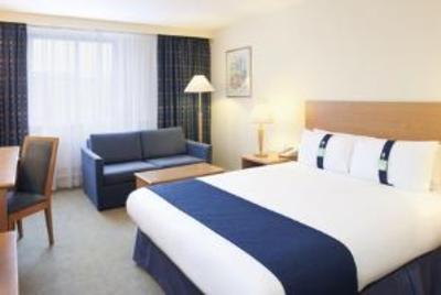 фото отеля Holiday Inn Sutton London