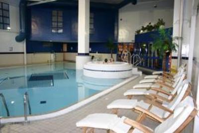 фото отеля Holiday Inn Sutton London