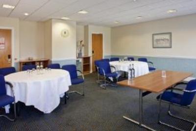фото отеля Holiday Inn Sutton London
