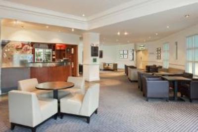 фото отеля Holiday Inn Sutton London