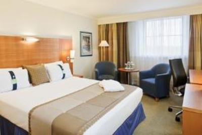 фото отеля Holiday Inn Sutton London