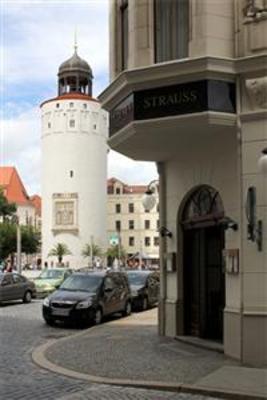 фото отеля Hotel Am Goldenen Strauss