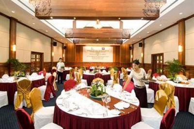 фото отеля Grand Soluxe Angkor Palace, Resort & Spa