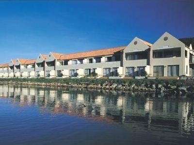 фото отеля Apartments On The Waterfront Picton