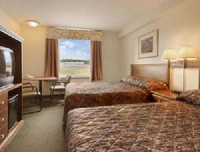 фото отеля Super 8 Truro