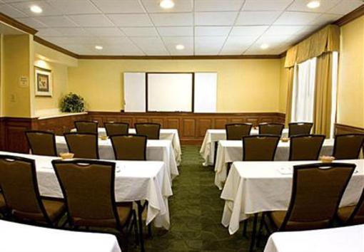 фото отеля TownePlace Suites Wilmington Newark