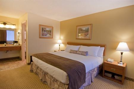 фото отеля Best Western Kings Inn Burnaby