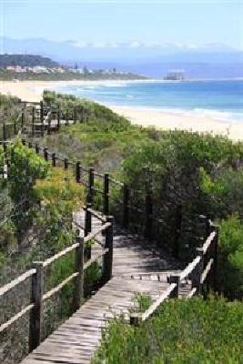 фото отеля Sea Breeze Inn Plettenberg Bay