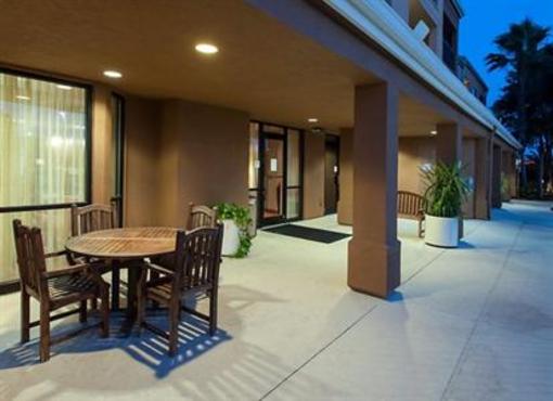 фото отеля Courtyard by Marriott Lakeland