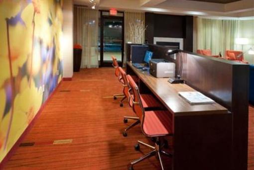 фото отеля Courtyard by Marriott Lakeland