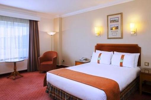фото отеля Holiday Inn Corby