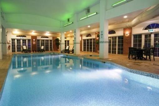 фото отеля Holiday Inn Corby