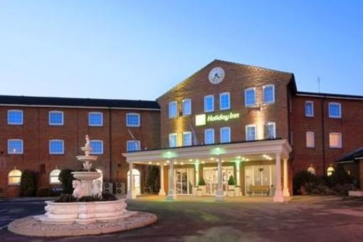 фото отеля Holiday Inn Corby