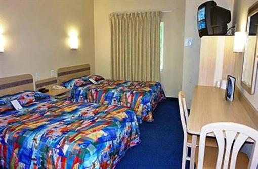 фото отеля Motel 6 Peterborough