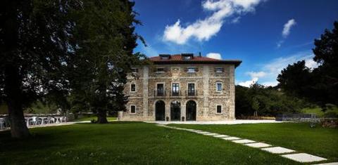 фото отеля Iriarte Jauregia Hotel ****