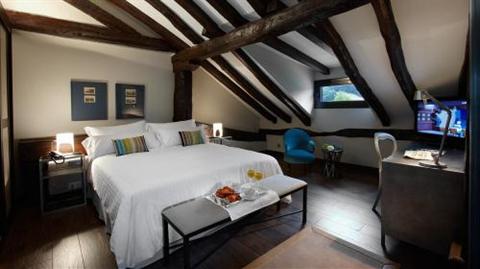 фото отеля Iriarte Jauregia Hotel ****
