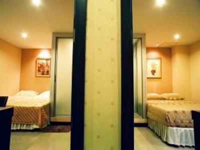 фото отеля Lilla Hotel Bangkok