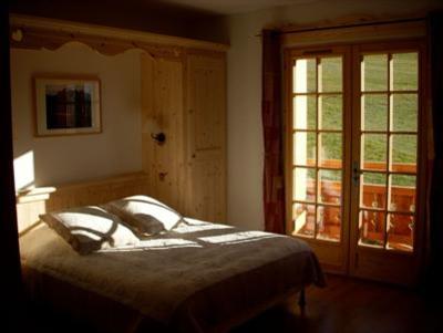фото отеля Montana Chalet Hotel
