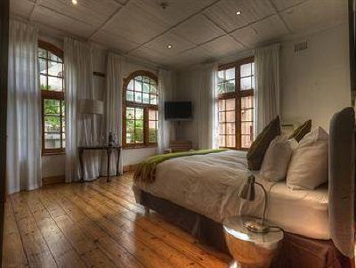 фото отеля Chartfield Guesthouse Cape Town