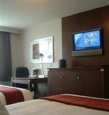 фото отеля BEST WESTERN Guildwood Inn