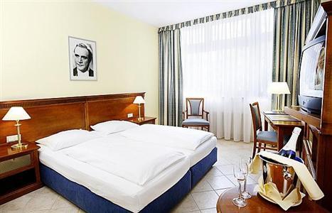 фото отеля Hollywood Media Hotel