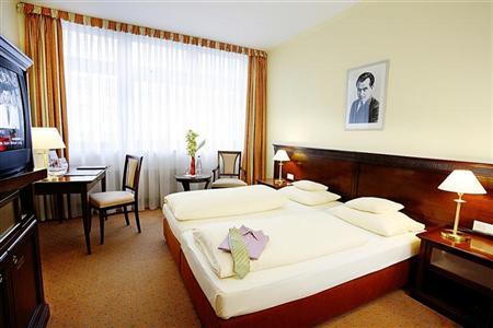 фото отеля Hollywood Media Hotel