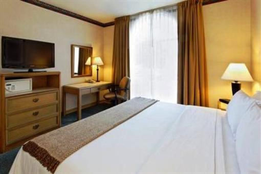 фото отеля Holiday Inn Express Ciudad Victoria