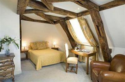 фото отеля Castel de Tres Girard