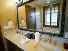 фото отеля Resortquest Vacation Rentals Water House Breckenridge