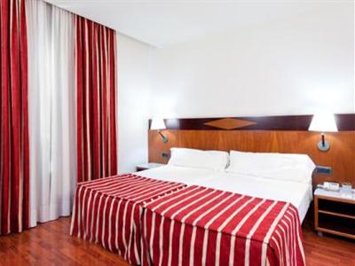 фото отеля Catalonia Berna Hotel