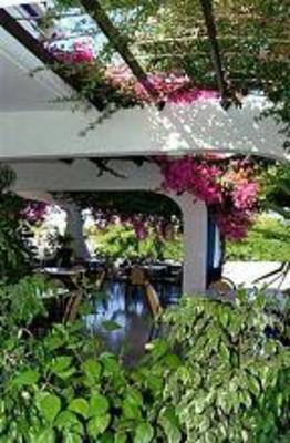 фото отеля Nirvana Beach Hotel Petaloudes