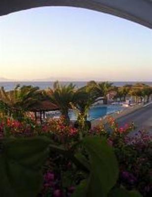 фото отеля Nirvana Beach Hotel Petaloudes