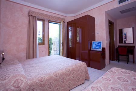 фото отеля La Pace Hotel Forte dei Marmi