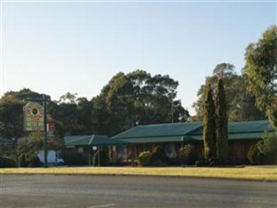 фото отеля Deniliquin Country Club Motor Inn