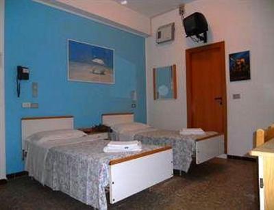 фото отеля Hotel Pigalle Rimini