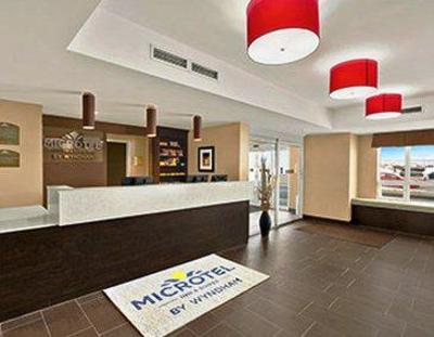 фото отеля Microtel Inn And Suites Timmins ON