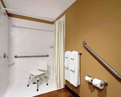 фото отеля Microtel Inn And Suites Timmins ON