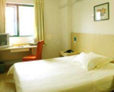фото отеля Jinjiang Inn Yingxiongshan Road Jinan
