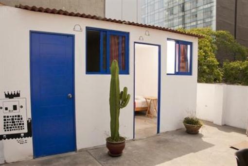 фото отеля Dragonfly Hostels