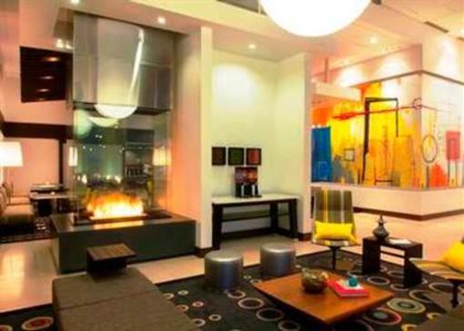фото отеля Hampton Inn & Suites Denver Downtown-Convention Center