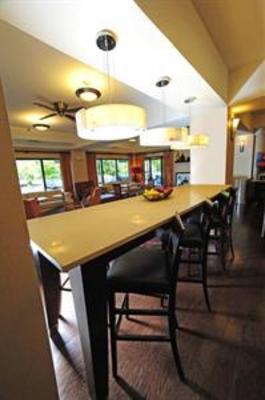 фото отеля Hampton Inn & Suites Nashville - Airport